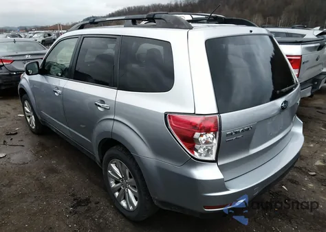 2013 Subaru Forester 2.5X Limited z USA, uszkodzony, nr VIN JF2SHAEC6DH443742